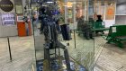В Пензе посетителей автовокзала развлекает механический гармонист