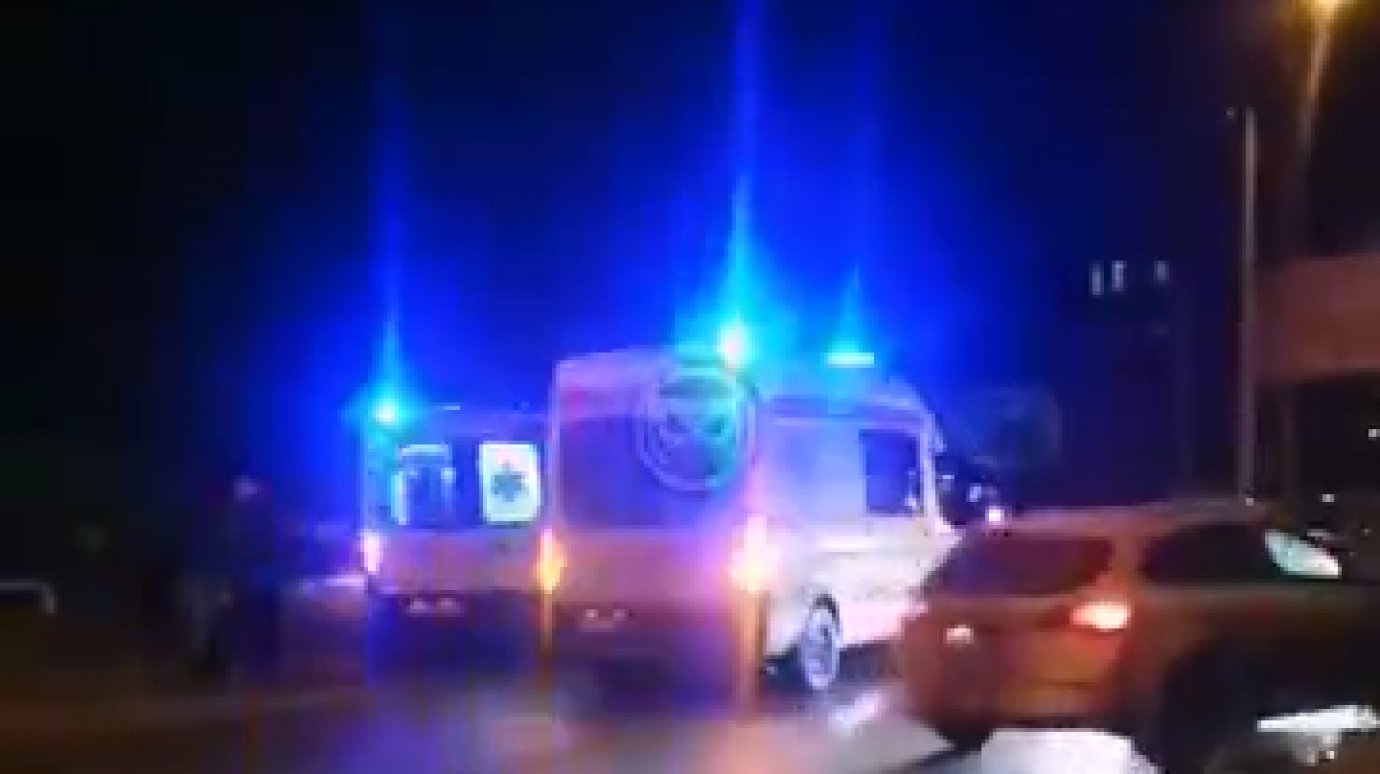 На улице Кривозерье школьница попала под колеса грузовика