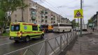 В Пензе пассажирке иномарки вызвали скорую после ДТП с автобусом