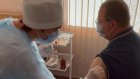 Олег Мельниченко прошел ревакцинацию от коронавируса