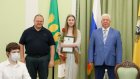 Олег Мельниченко вручил дипломы лучшим студентам-медикам