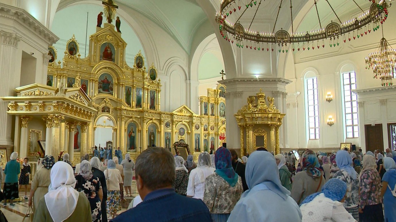 Пензенцы поклонились образу Казанской иконы Божией Матери