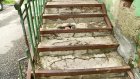 В доме на ул. Совхоз-Техникум разрушилась лестница в подъезд