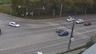 Момент аварии на перекрестке в Терновке попал на камеру