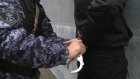 Не выпускал девушек: пензенца задержали в Подмосковье с оружием