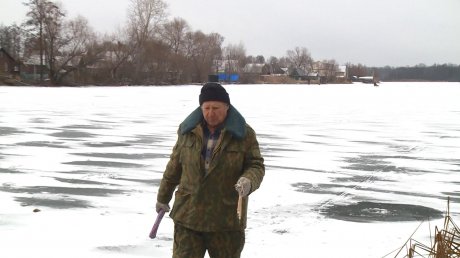 В Пензе спасатели предупредили рыбаков об опасности льда