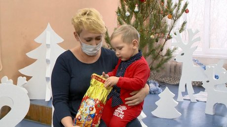 В Пензе на подарки для детей выделили почти миллион рублей