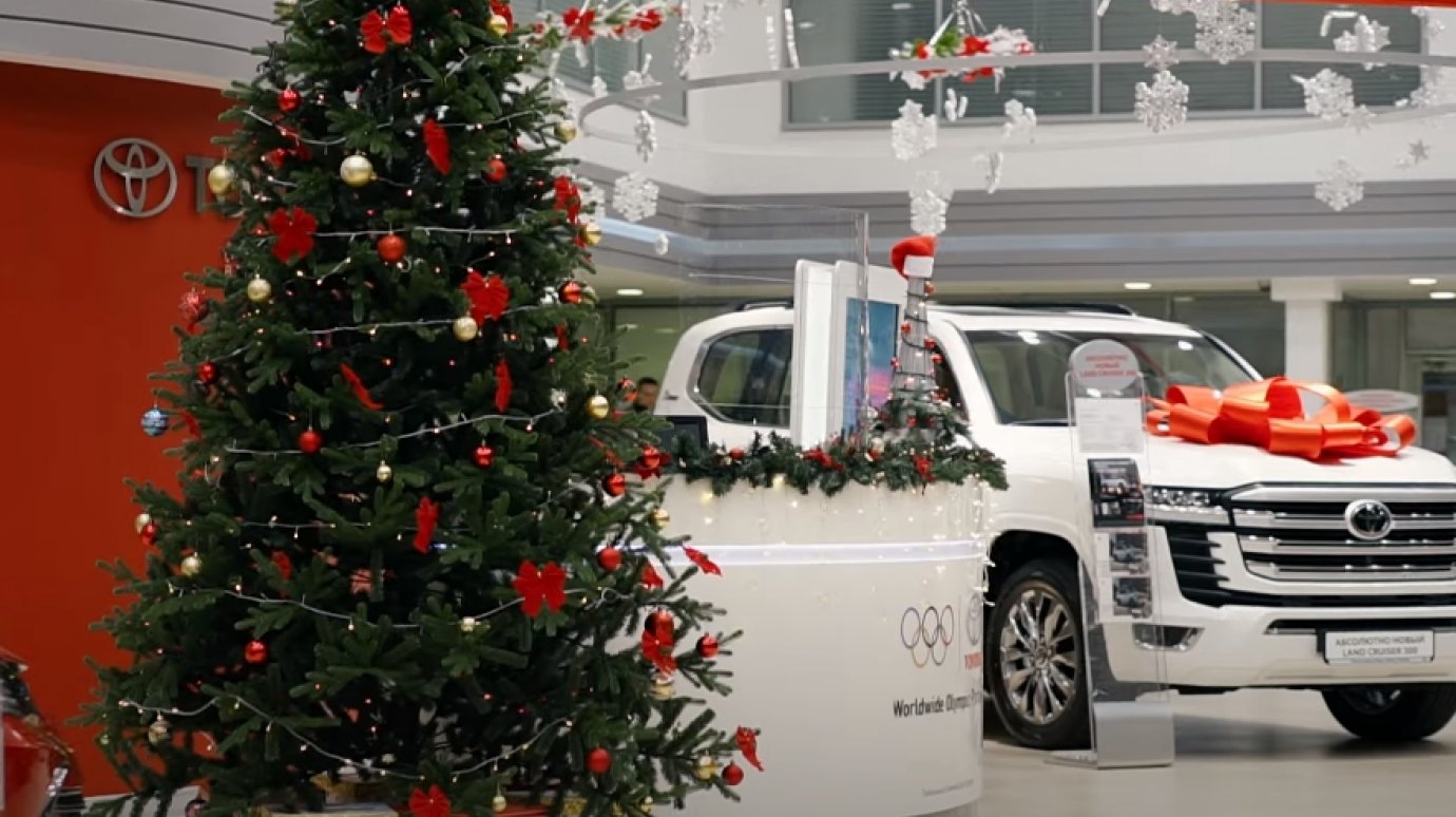 Директор «Тойота Центр Пенза» поздравил горожан с Новым годом