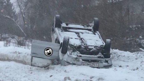 Снегопад спровоцировал несколько крупных аварий в Пензе