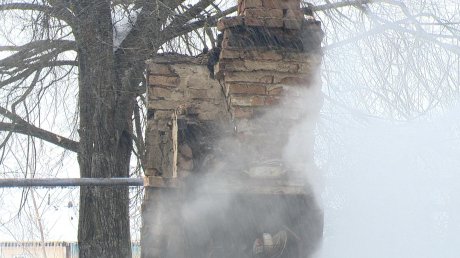 В Пензенском районе пенсионерку спас из горящего дома сосед