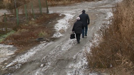 Дети не могут пройти: пензенца возмутила дорога под путепроводом