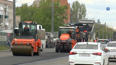 Пензенские дорожники обновляют проезжую часть в Терновке