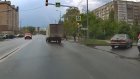 Торопливость водителя и школьника едва не привела к ДТП на Антонова