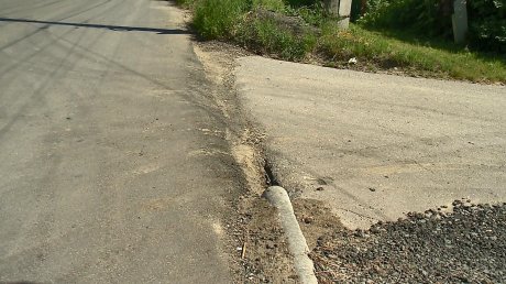 Жители домов на Ново-Гражданской остались без ремонта дороги