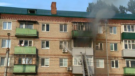 Пензенцам разъяснили порядок действий при пожаре в доме