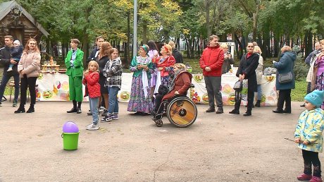 В Детском парке пензенцев познакомили с миром глухих людей