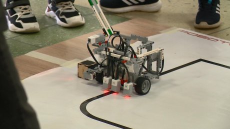 В Пензе около 80 школьников сразились на турнире RoboEvolution
