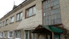 Фасад дома на Депутатской, 17, рушится по частям