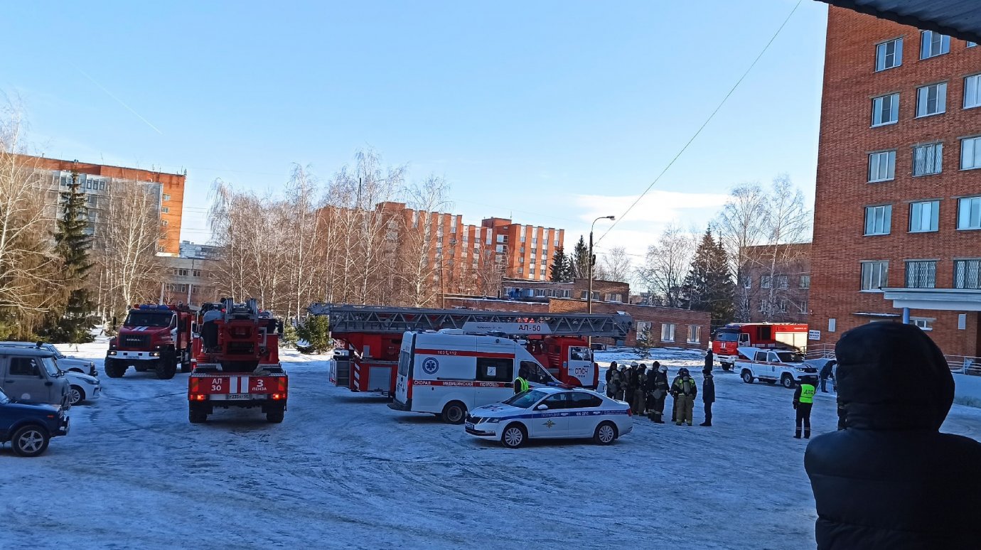 Пожар в больнице: в МЧС рассказали об эвакуированных