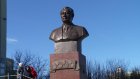 В Пензе открыли памятник бывшему руководителю области Л. Ермину