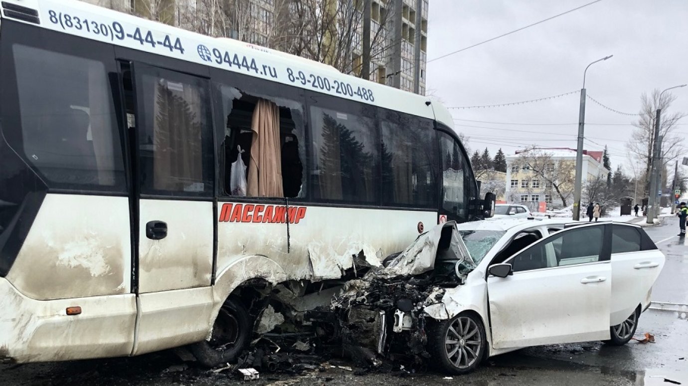 Автокатастрофа на ул. Гагарина унесла жизнь взрослого и ребенка