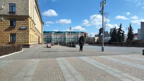 На площади Ленина оцепили здание правительства Пензенской области