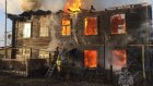 В Кузнецком районе сгорел двухэтажный расселенный дом