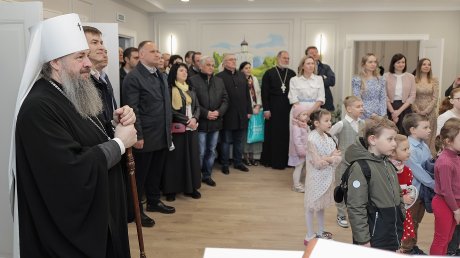 Владыка Серафим открыл детский православный клуб «Колокольчик»