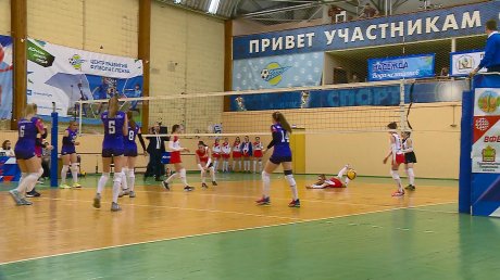 «Университет-Визит» обыграл волейболисток «Алтая-АГАУ»