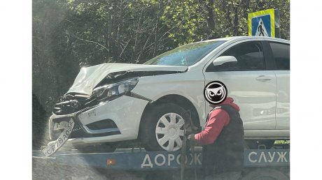 Странный маневр водителя «Газели» привел к ДТП на ул. Ульяновской