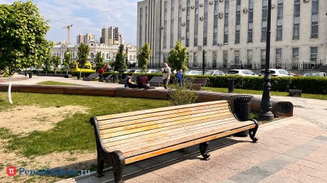 Пензенцам станет сложнее заметить работу вандалов на площади Ленина