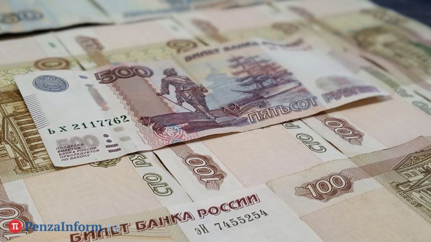 Пензячка получила на несуществующих дочерей более 1 млн рублей