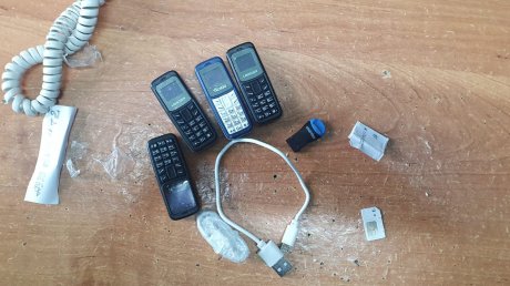 Сотрудники пензенской колонии нашли телефоны в необычном месте