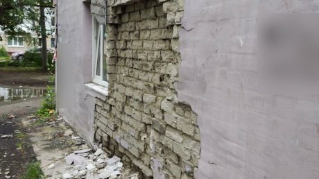 Жители Ударной, 39, по ночам слышат треск стен