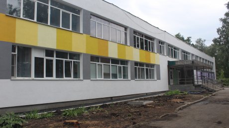 Ученики поучаствовали в выборе цвета для фасада школы № 51