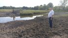 В Чемодановке расчищают дно пруда на реке Инре