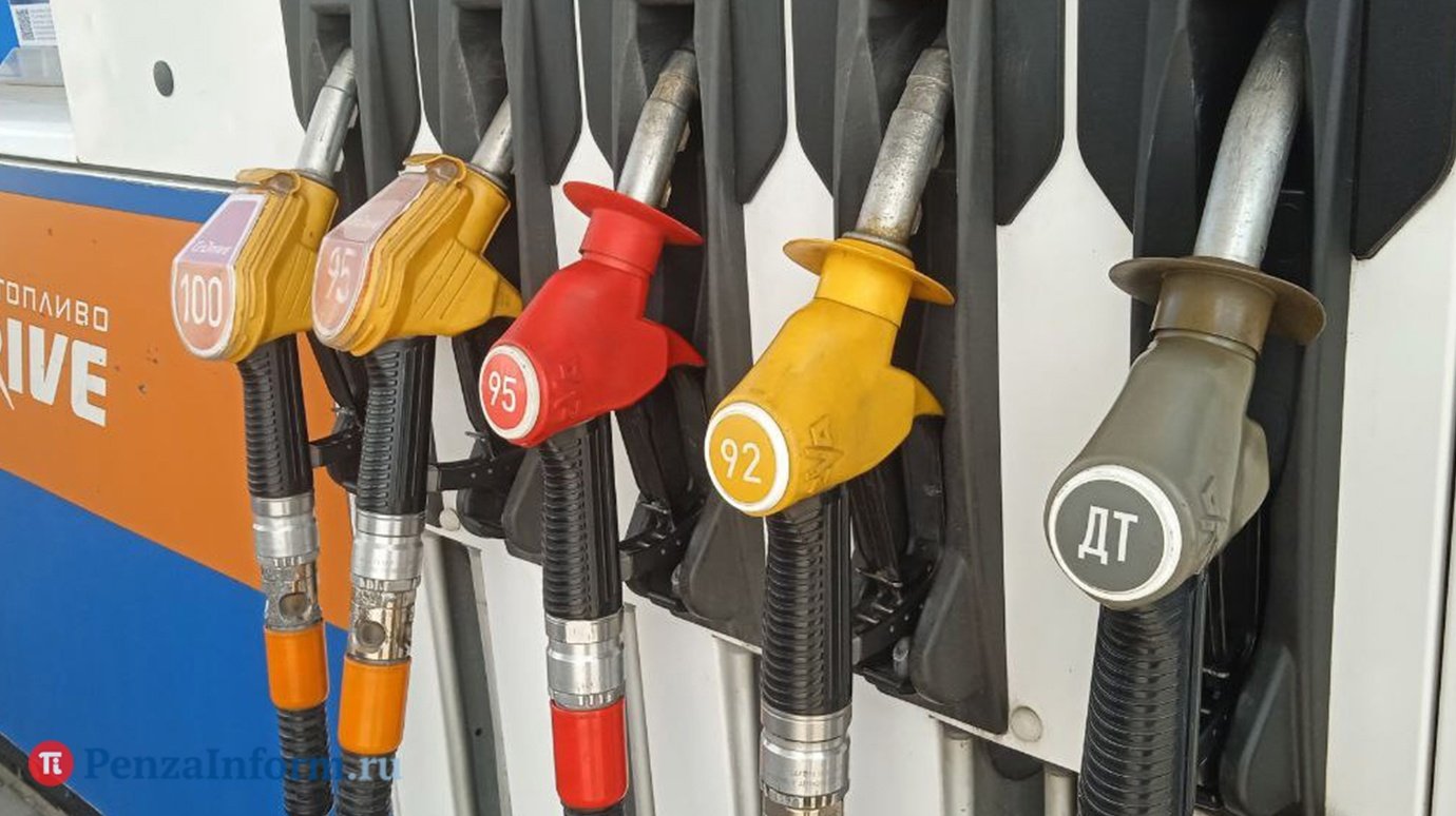 В Госдуме предложили начать ручное регулирование цен на бензин