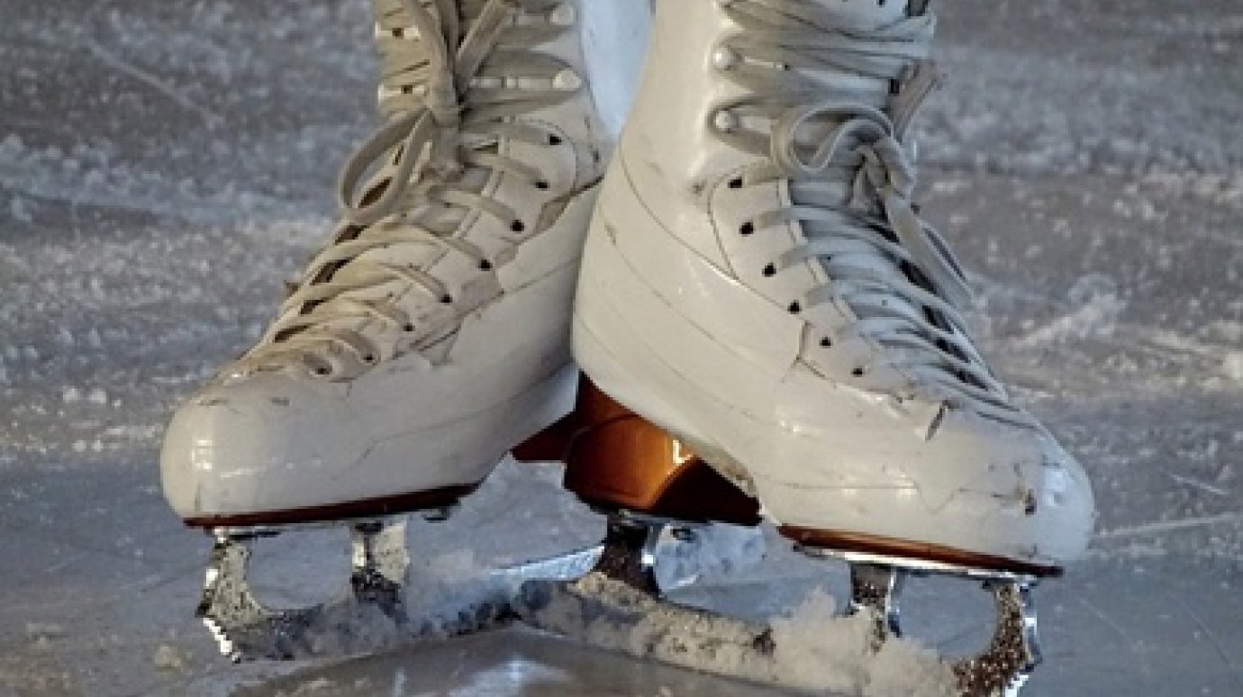 Костомаров анонсировал выход на лед на коньках