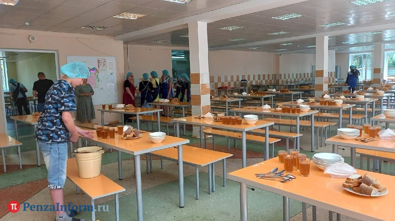 Школьников из Белгорода отправят в детские лагеря других регионов России