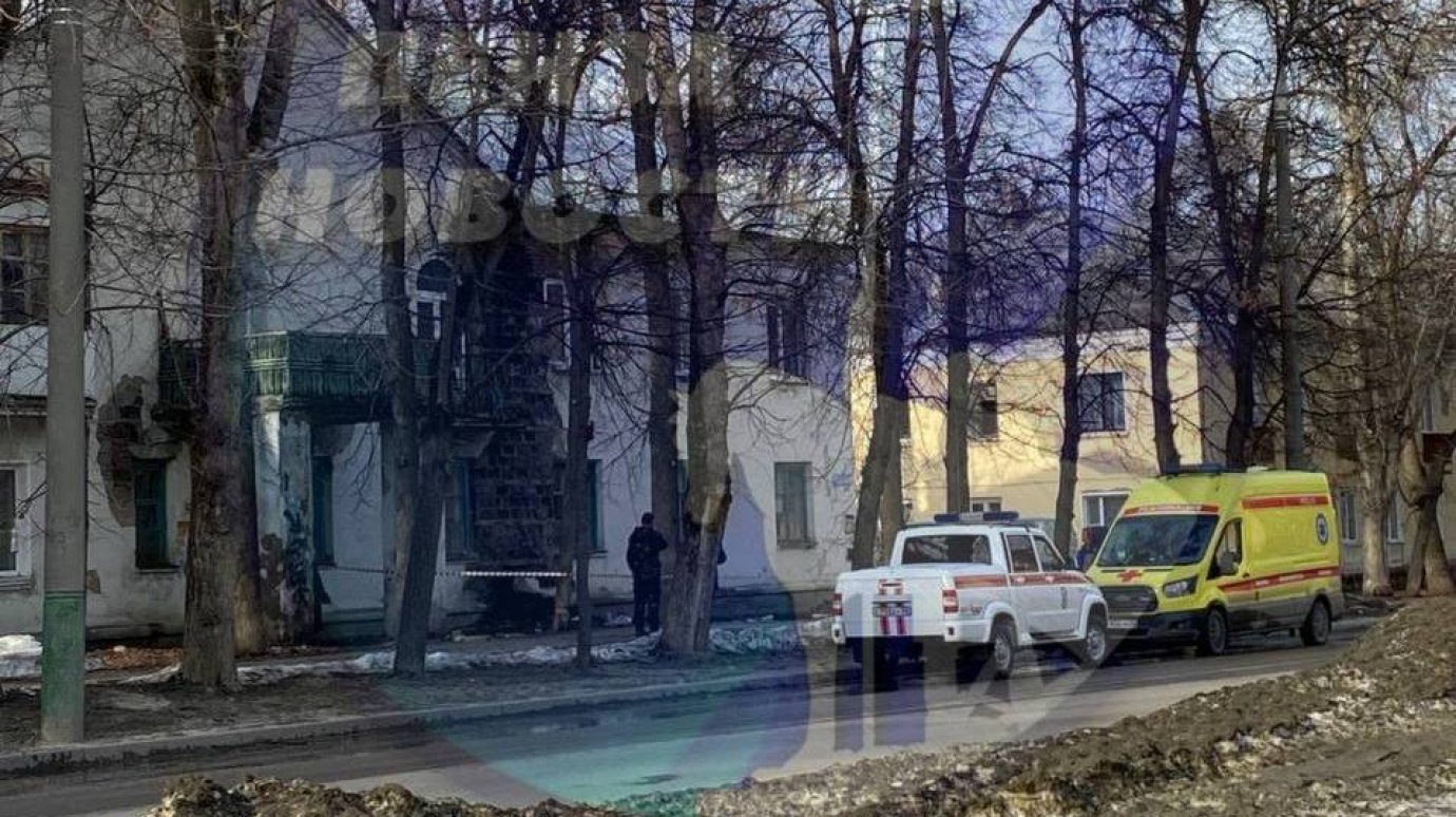 На улице Ударной в Пензе обрушилась стена дома