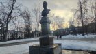 В Пензе снова разрушился постамент памятника М. Ю. Лермонтову