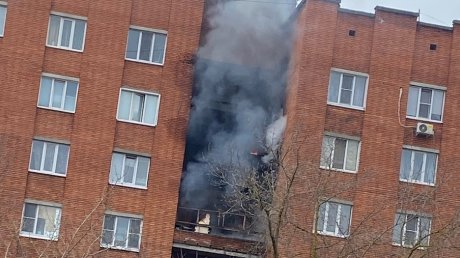 В Пензе пожарные спасли из дома на Ульяновской 15 человек