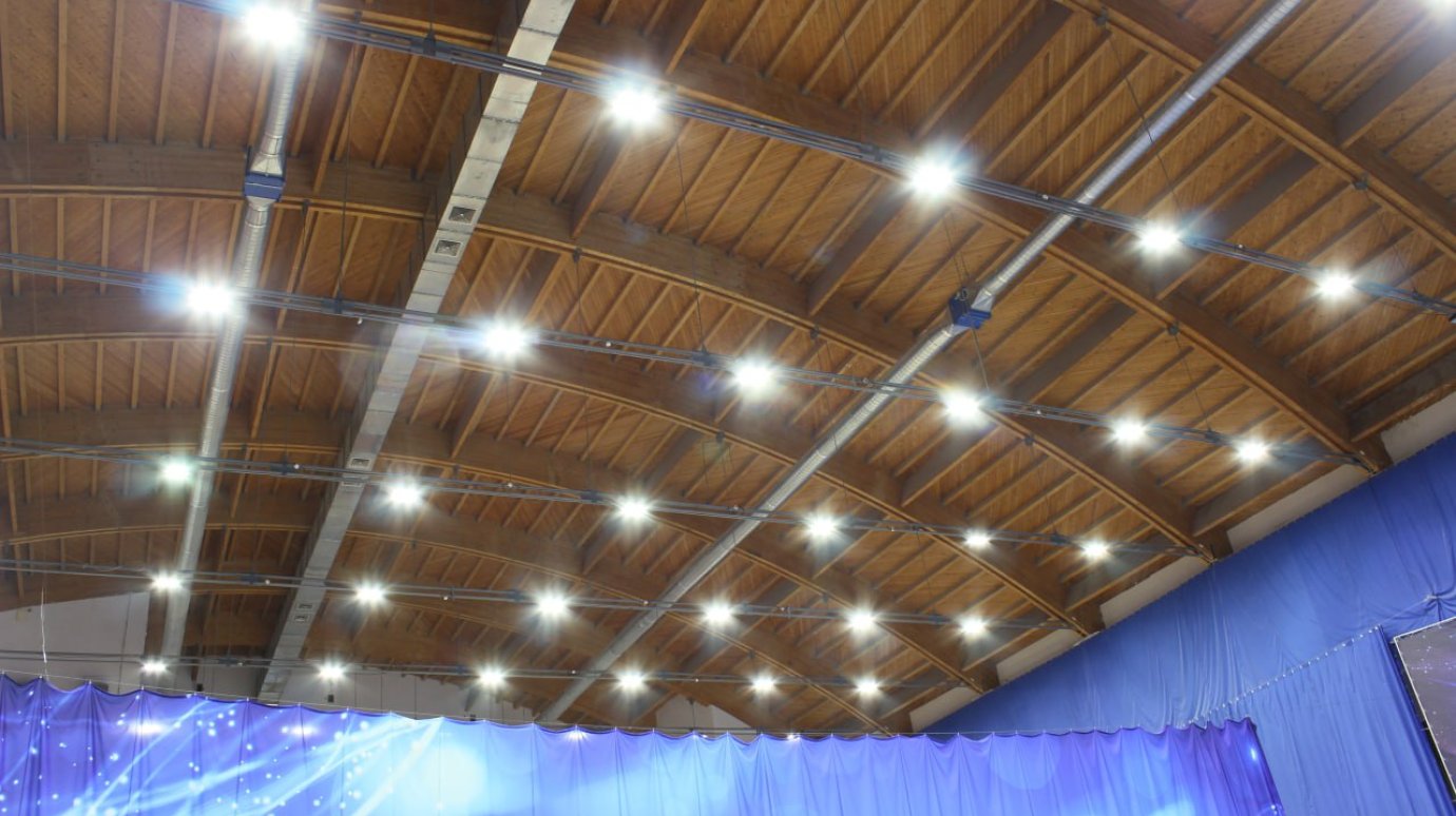 В «Буртасах» для безопасности тренировок обновили освещение В «Буртасах» для безопасности тренировок обновили освещение