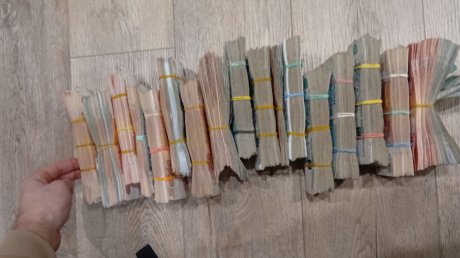 Банда дропперов тратила доход на машины и заграничный отдых