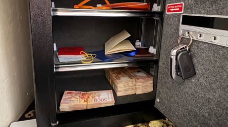 Банда дропперов тратила доход на машины и заграничный отдых