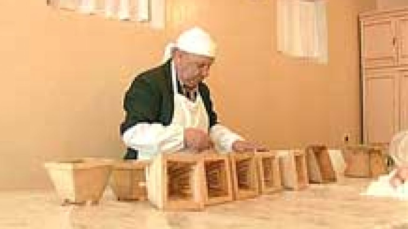 Православные начинают готовить пасхальную трапезу