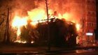 Пожар уничтожил двухэтажку на улице Урицкого