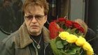 Фанатки забросали цветами Александра Барыкина
