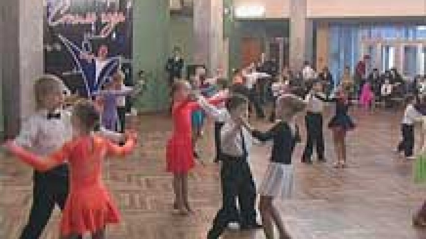 Маленькие танцоры порадовали родителей и педагогов