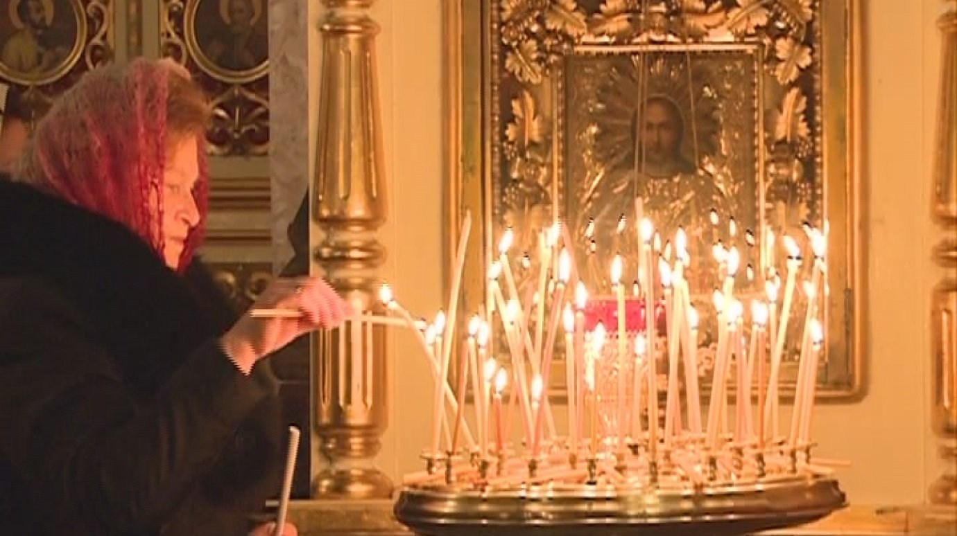 Православные христиане празднуют Рождество Христово